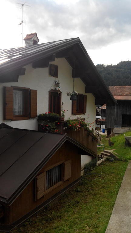Villa Casa Alpina à Cencenighe Agordino Extérieur photo